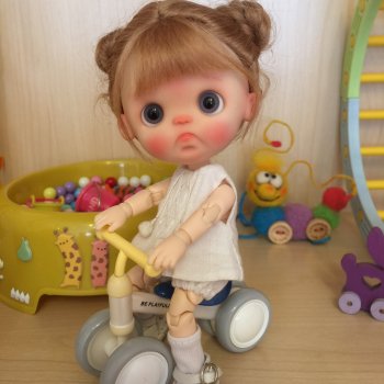 Новенькая малышка.