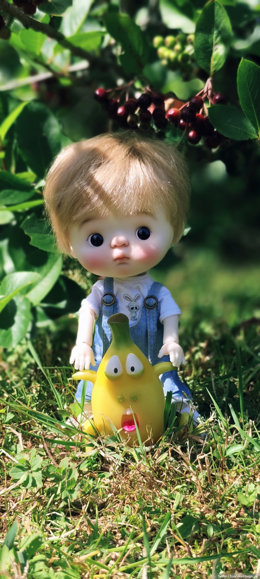 Малышка Китти отдыхает на даче (фото 7)