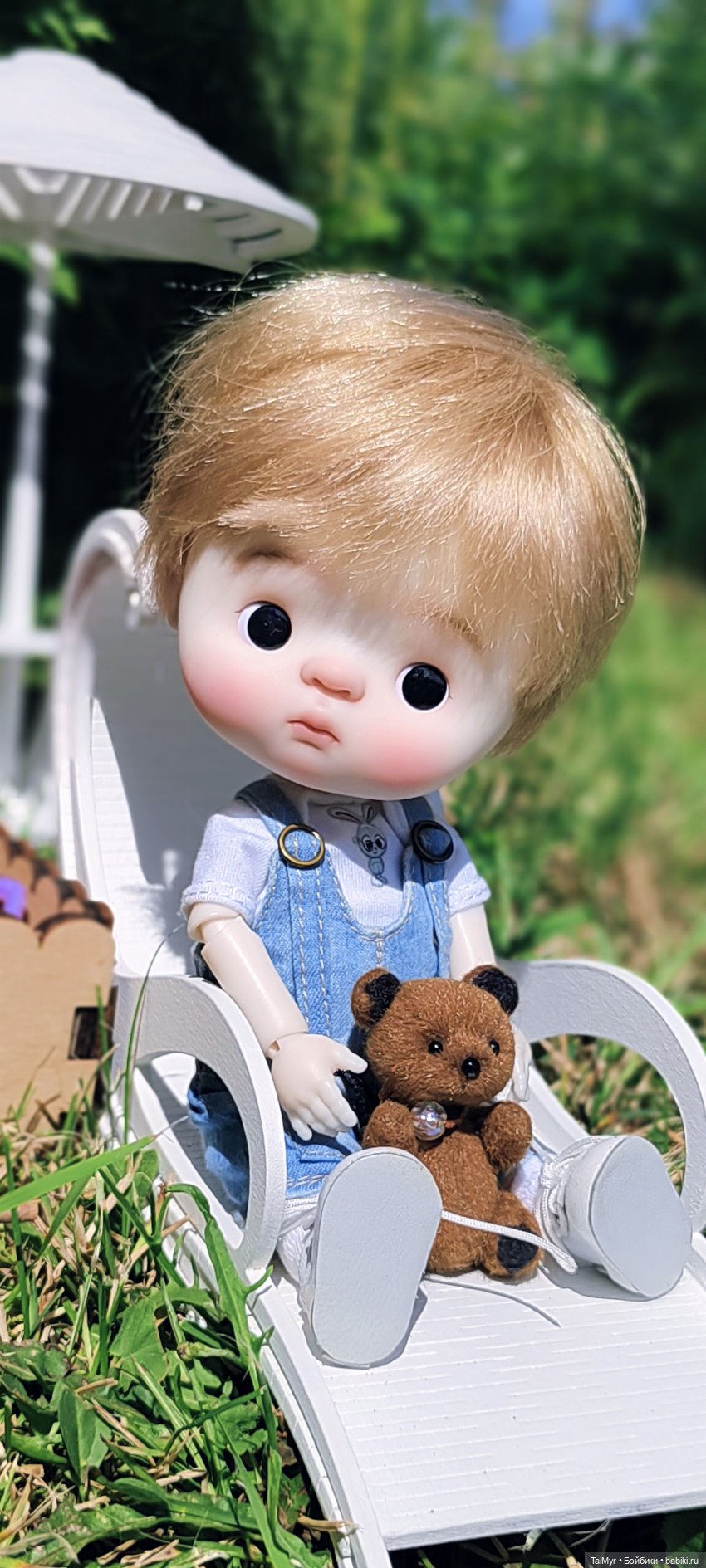 Малышка Китти отдыхает на даче (фото 5)