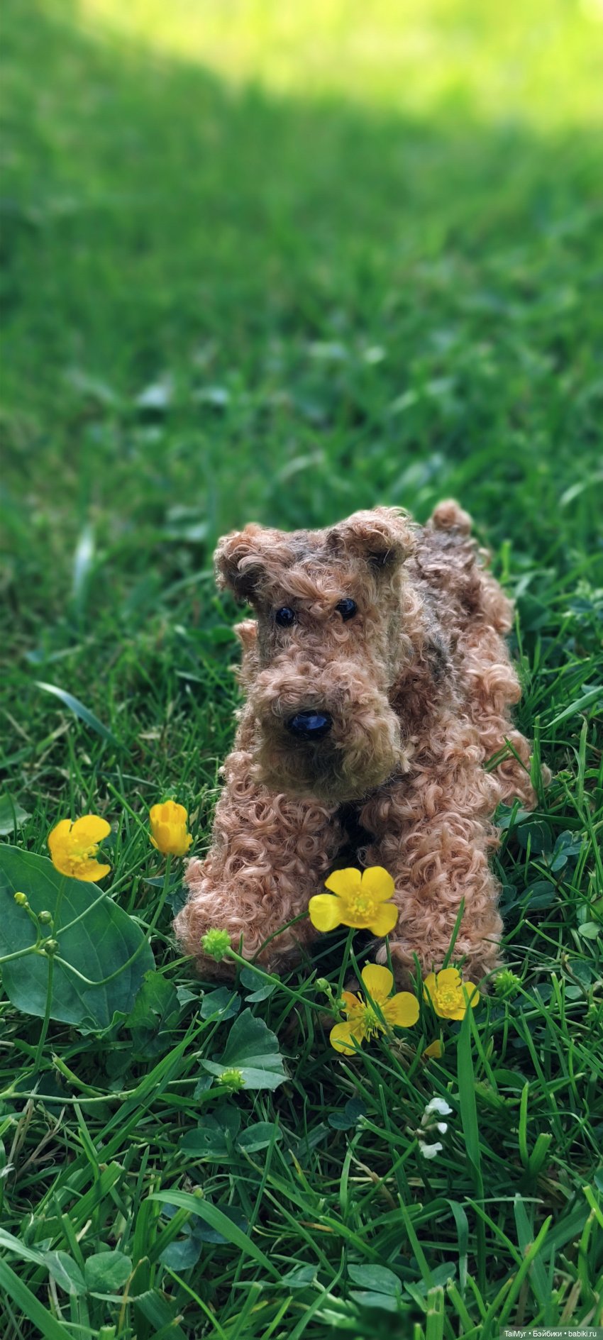 Рекс отдыхает на даче — Авторские игрушки из разных материалов: синельная проволока (фото 2)