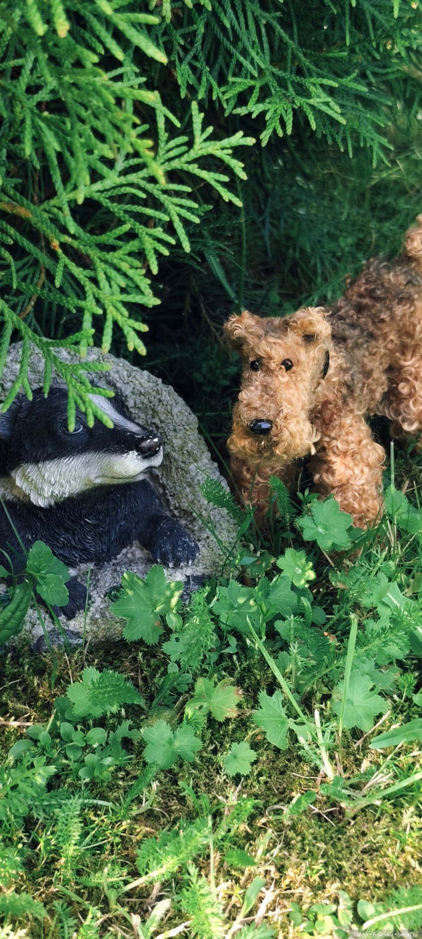 Рекс отдыхает на даче — Авторские игрушки из разных материалов: синельная проволока (фото 3)