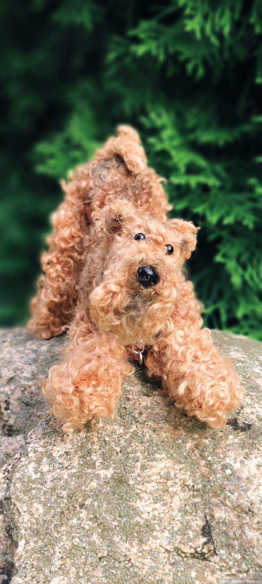 Рекс отдыхает на даче — Авторские игрушки из разных материалов: синельная проволока (фото 9)