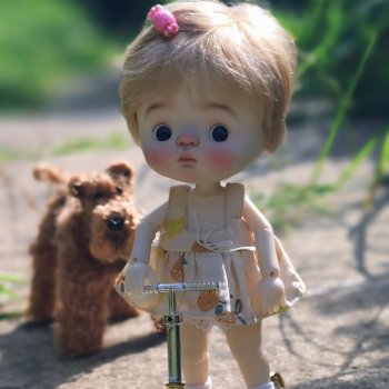 Китти на даче