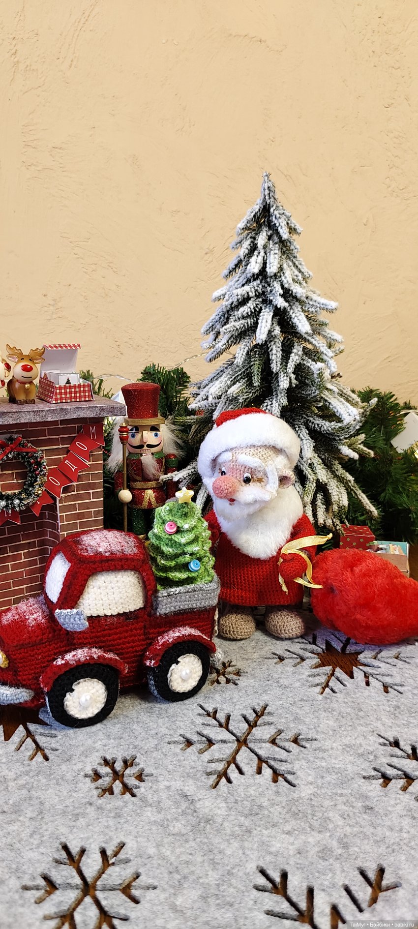 Китти и подарок на новый год