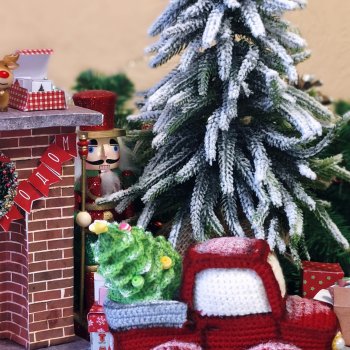 Китти и подарок на новый год