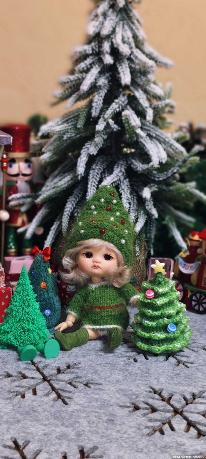 А к нам приходил дедушка Мороз