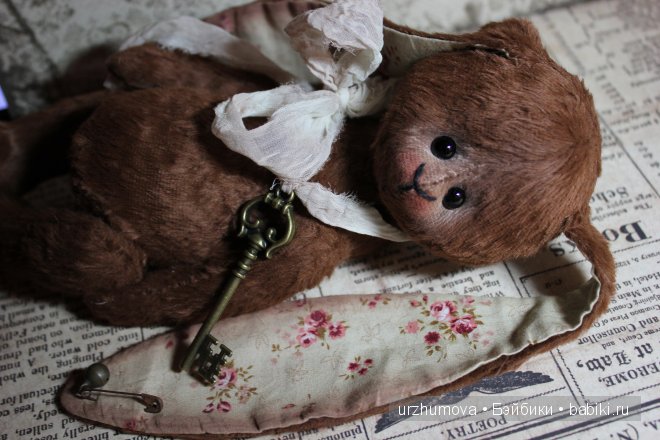"Ключ от баночки с ирисками..." Авторский кролик Тедди (фото 5)