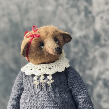 Новая девочка Мия