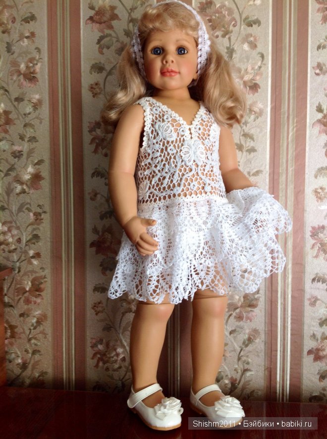 Обновочки! Вязаные наряды для кукол (фото 2)