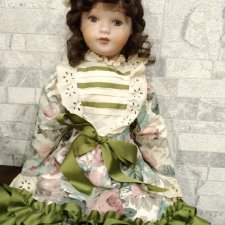 Винтажная фарфоровая кукла 1995 г