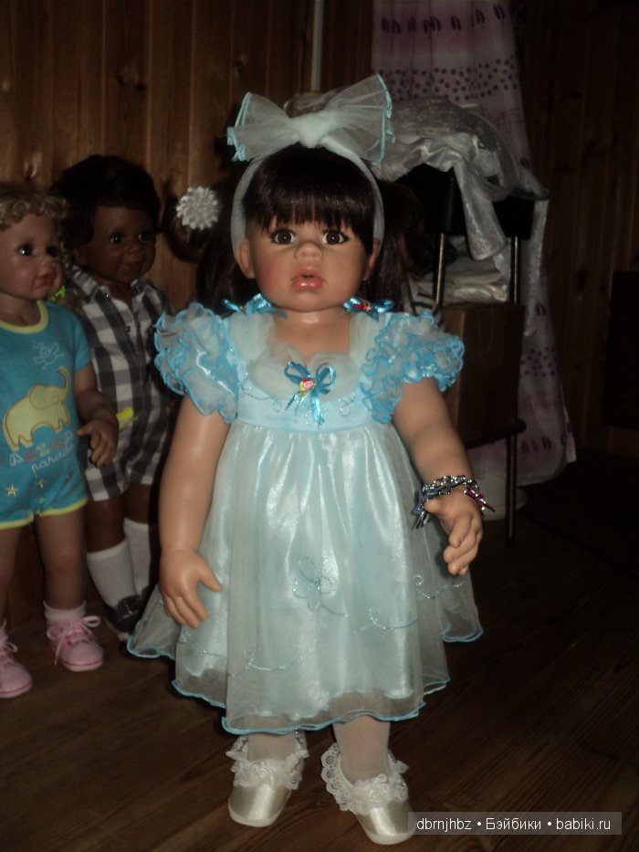 Битси знакомится с новым домом и новыми друзьями