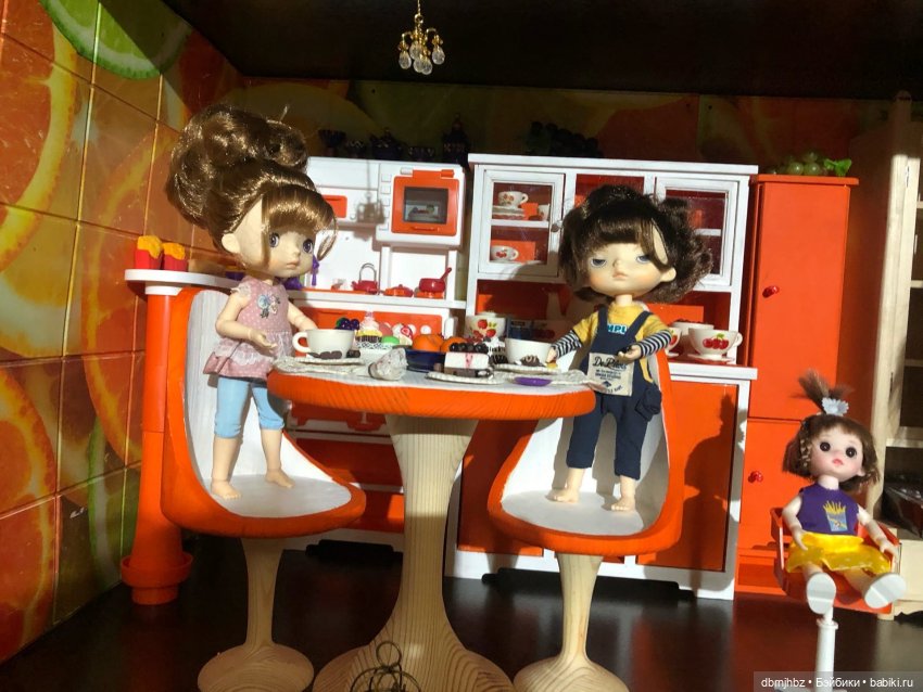 Создаем кукольные комнаты