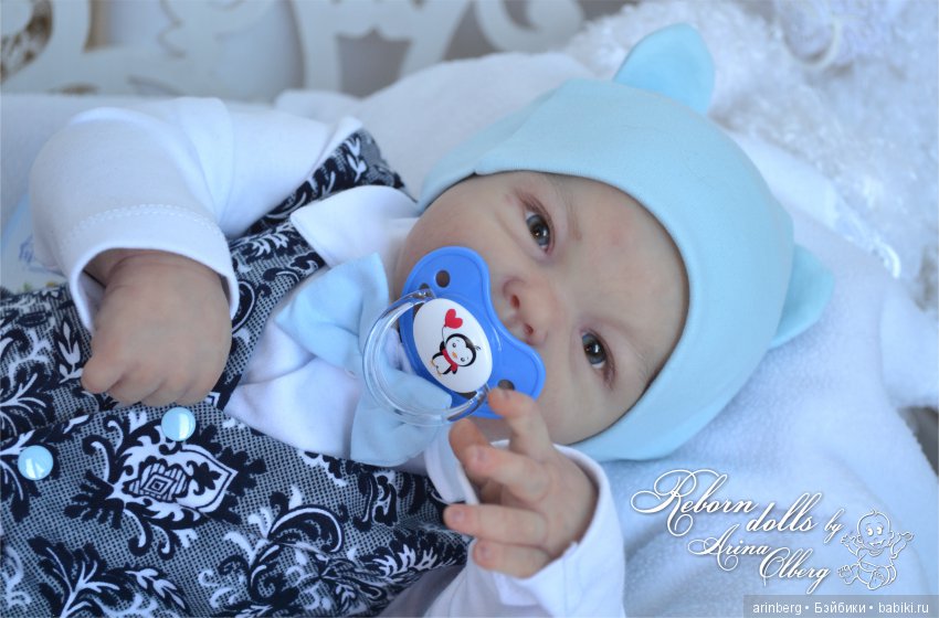 Сашенька, Adeline Ping Lau