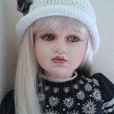 Фарфоровая кукла Валентина от Mundia Collection