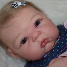 Малышка из молда Перис