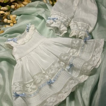 Нижнее бельё и обувь для антикварных кукол