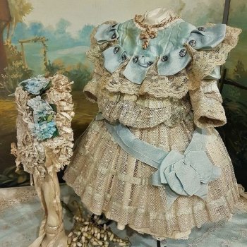 Наряды для антикварных кукол, часть вторая