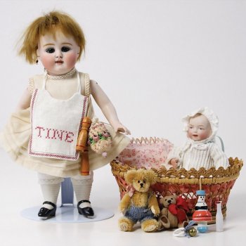 Антикварные игрушки ,куклы,наборы!