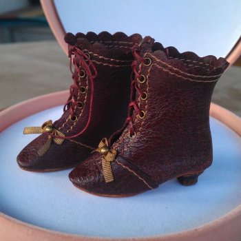 Обувь для антикварных кукол,часть три .