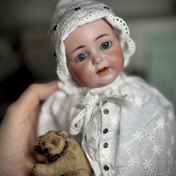 Моя любимая и драгоценная Феничка!