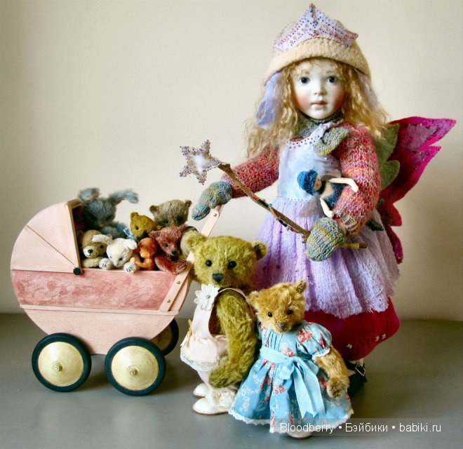 В старом большом чемодане… - мои Bella, Marigold, Bonnie baby pink и другие малышки от Lynne and Michael Roche