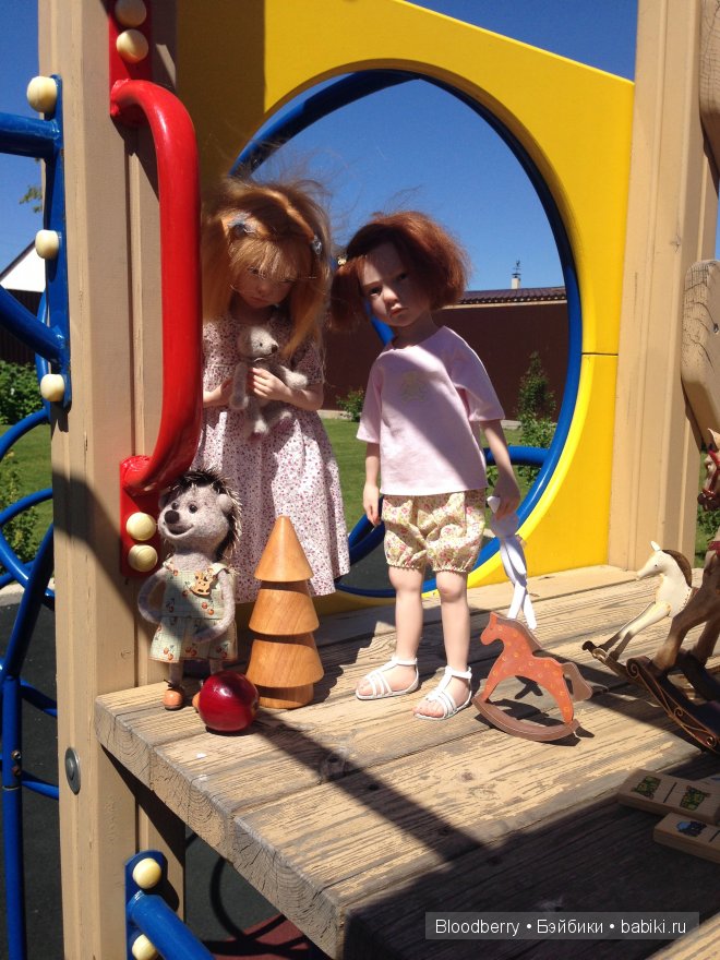 Встреча на прогулке. Трогательные малыши Laurence Ruet