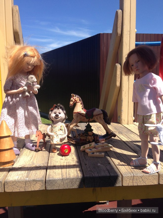 Встреча на прогулке. Трогательные малыши Laurence Ruet