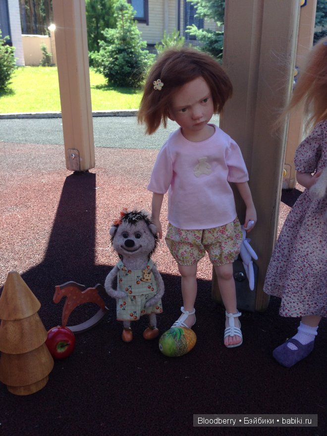 Встреча на прогулке. Трогательные малыши Laurence Ruet