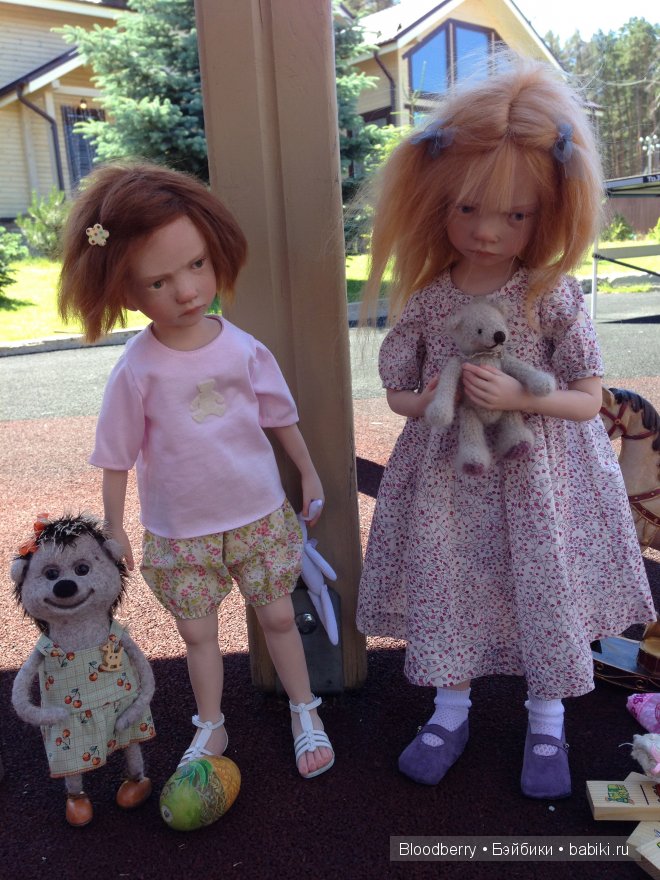 Встреча на прогулке. Трогательные малыши Laurence Ruet