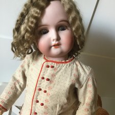 Комплект для антикварной куклы 62 см.