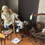 Мебель, аксессуары для антикварных кукол