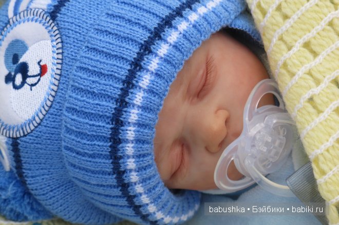 Воскресная прогулка - реборн Ромочка (фото 9)