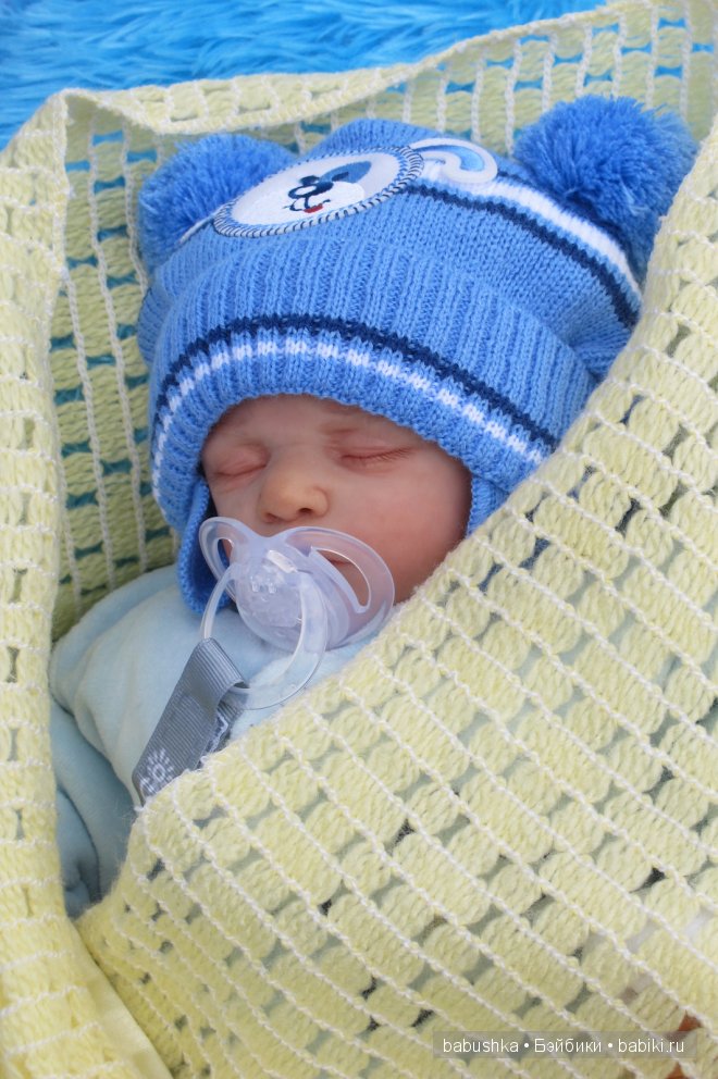 Воскресная прогулка - реборн Ромочка