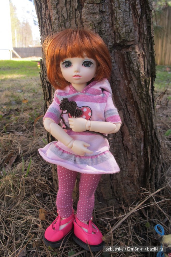 Прогулка Молли ( кукла БЖД) и встреча со смурфиками + влюбленная парочка уточек