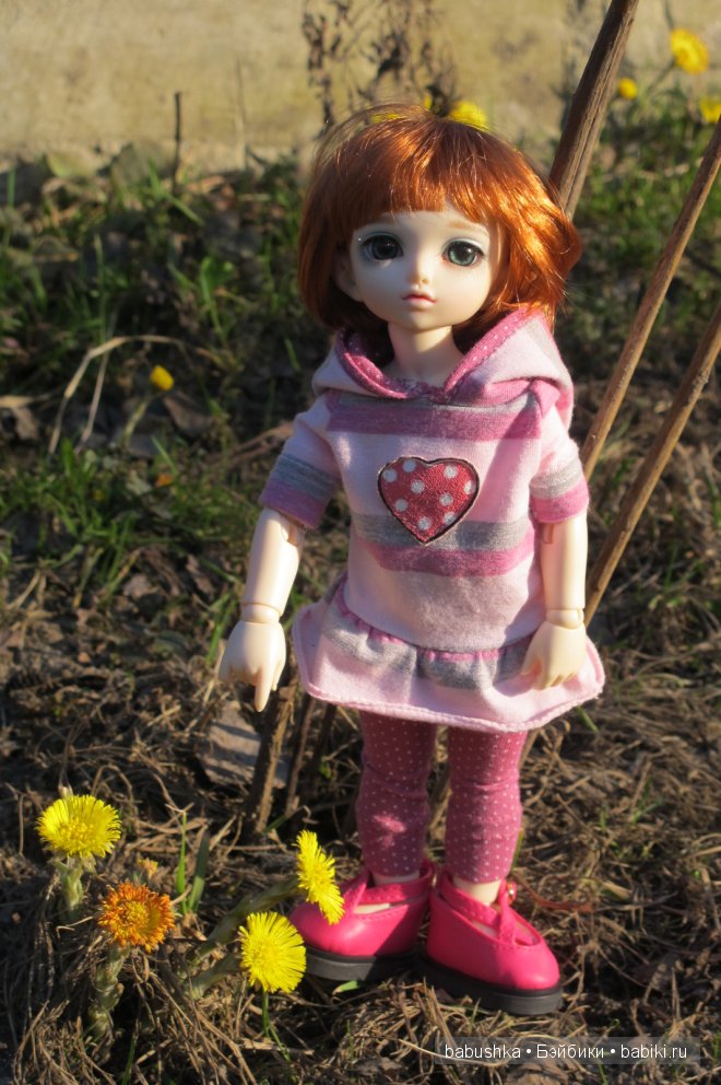 Прогулка Молли ( кукла БЖД) и встреча со смурфиками + влюбленная парочка уточек