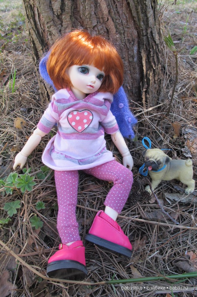 Прогулка Молли ( кукла БЖД) и встреча со смурфиками + влюбленная парочка уточек