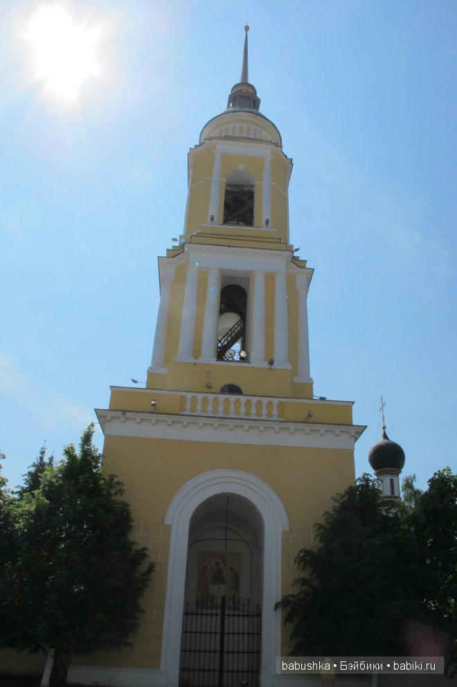 Прогулка по территории Кремля, Коломна