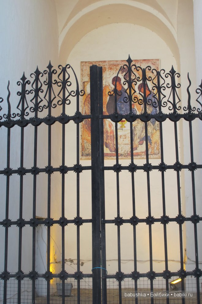 Прогулка по территории Кремля, Коломна