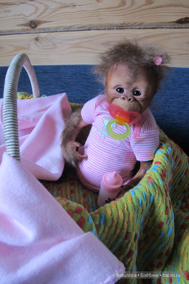 Прогулка дочкиной обезьянки-реборна Нямочки (фото 7)