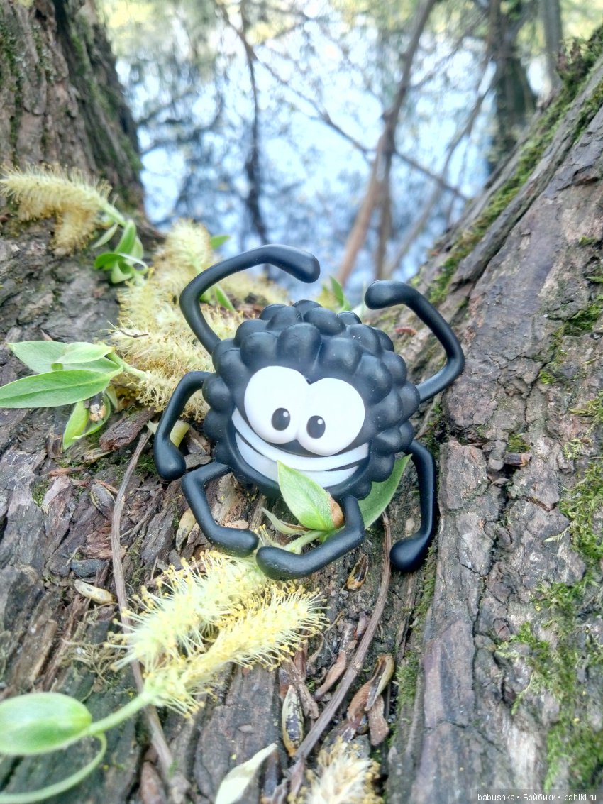 Прогулка в выходной с лисом по имени Тод и маленькими друзьями