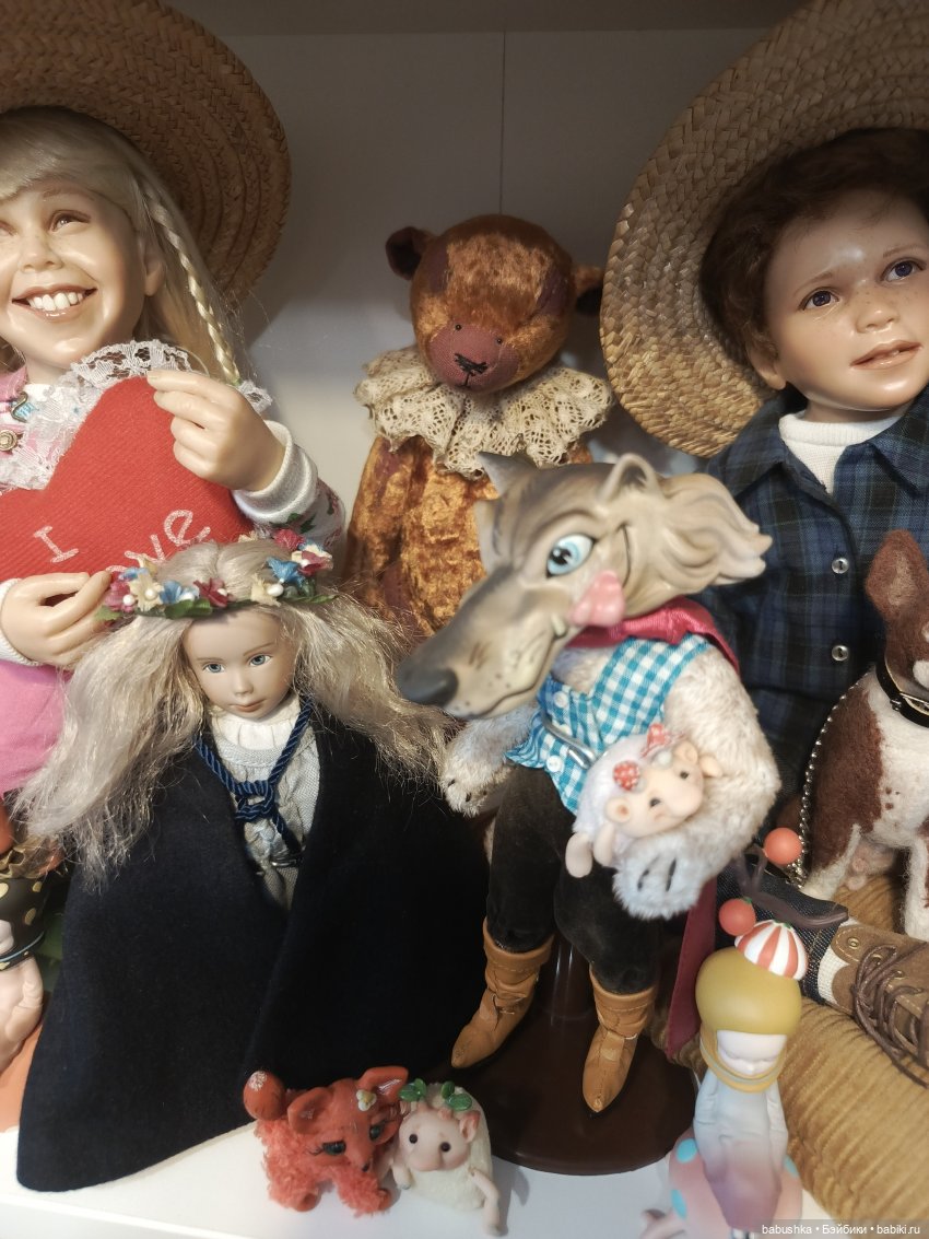 Жизнь на кукольной полке | Бэйбики Жизнь на кукольной полке — Домашние коллекции кукол: фото собраний