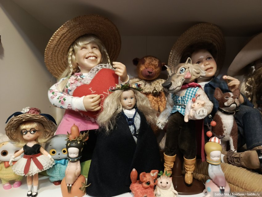 Жизнь на кукольной полке | Бэйбики Жизнь на кукольной полке — Домашние коллекции кукол: фото собраний