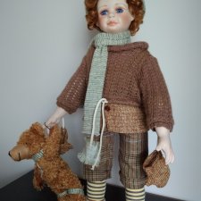 Фарфоровый мальчик с медвежонком от Кайе Виггс (Kaye Wiggs) Фарфоровый мальчик с медвежонком от Кайе Виггс (Kaye Wiggs)