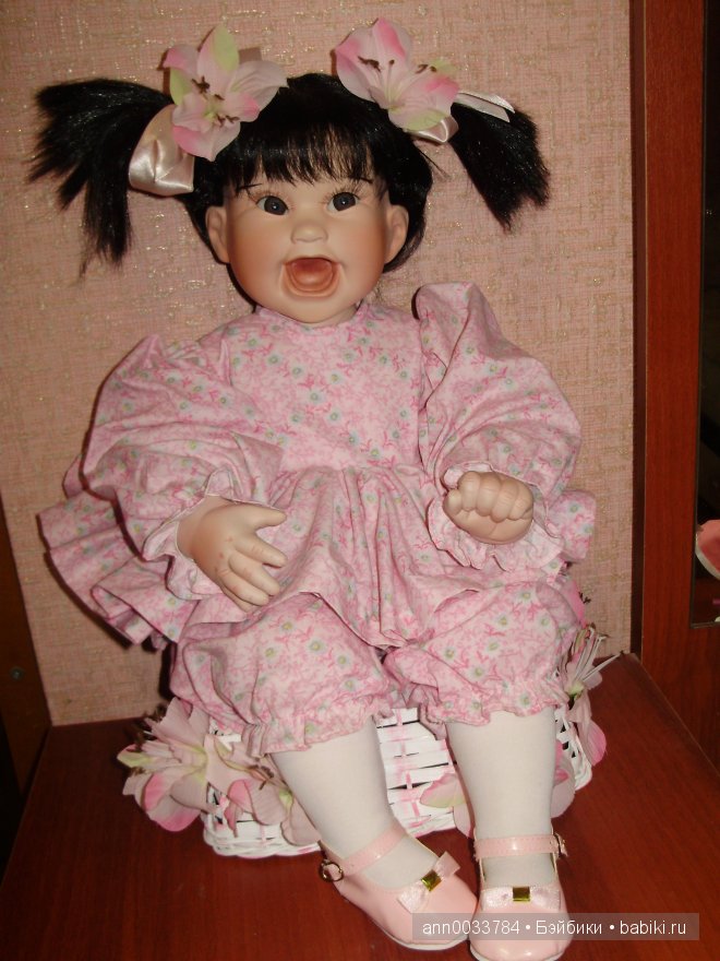 Моя фарфоровая кукла, крошка Сью приехала