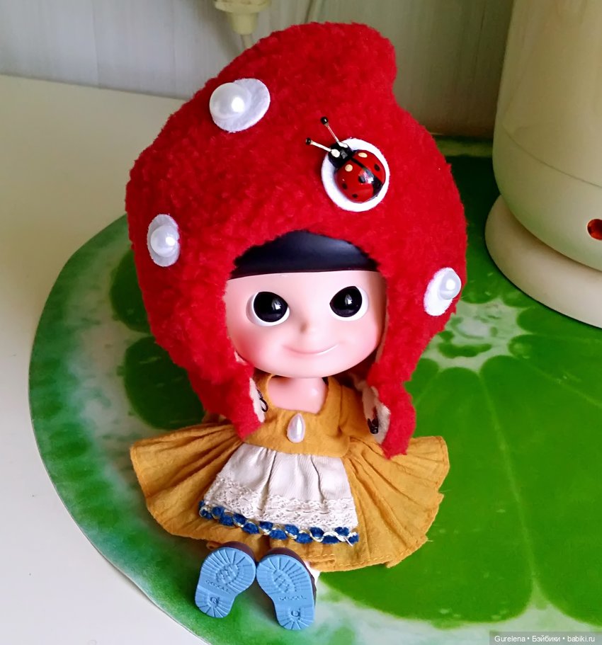 Мухоморчик Mui-Chan Hug me Red (Обними меня, Красный) от iXDOLL