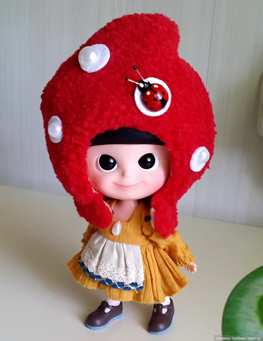 Мухоморчик Mui-Chan Hug me Red (Обними меня, Красный) от iXDOLL