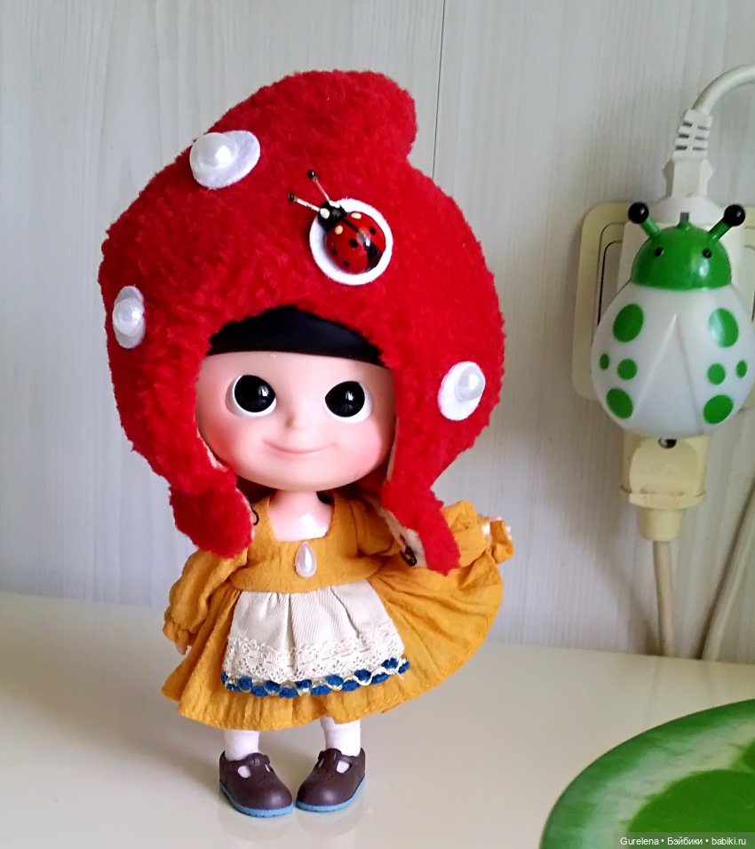 Мухоморчик Mui-Chan Hug me Red (Обними меня, Красный) от iXDOLL