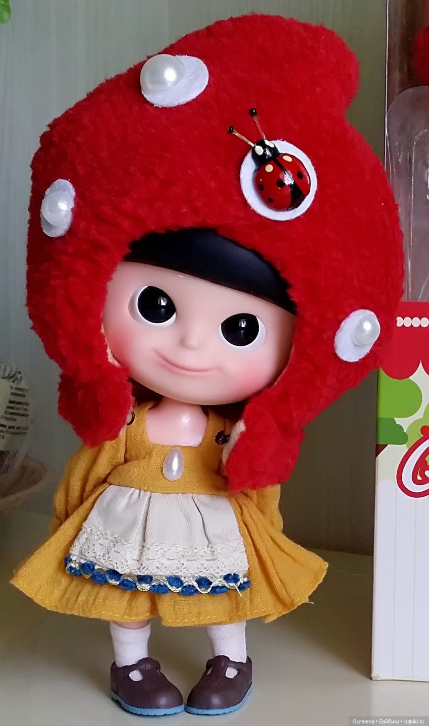 Мухоморчик Mui-Chan Hug me Red (Обними меня, Красный) от iXDOLL