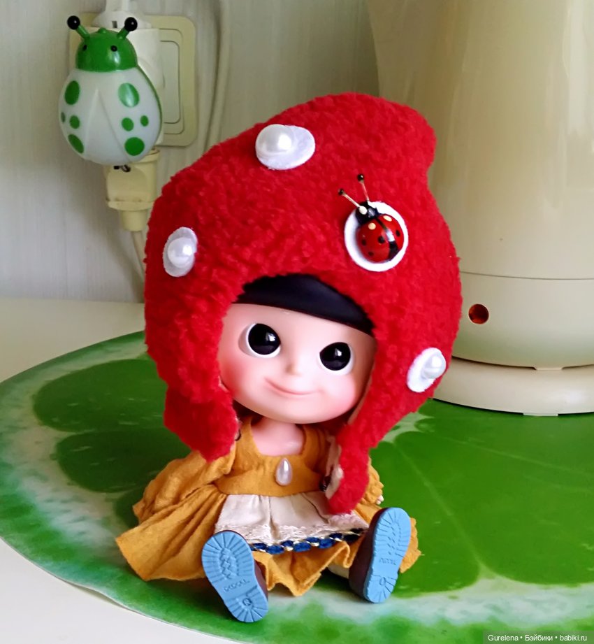 Мухоморчик Mui-Chan Hug me Red (Обними меня, Красный) от iXDOLL