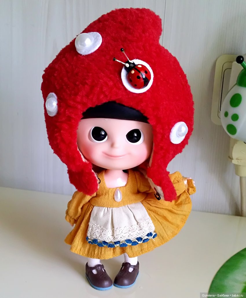 Мухоморчик Mui-Chan Hug me Red (Обними меня, Красный) от iXDOLL (фото 3)
